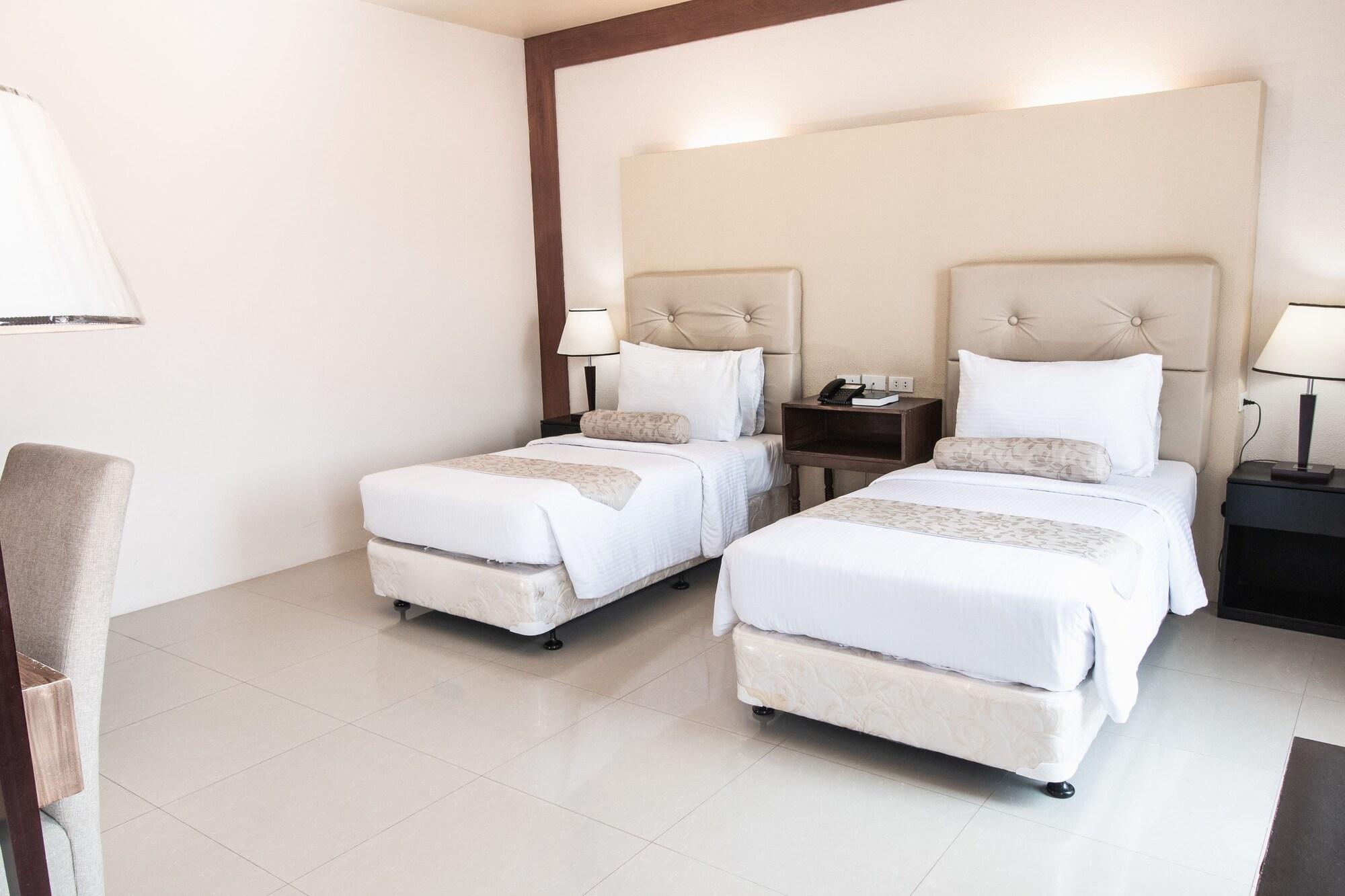 Hotel Dumaguete Dumaguete City Bagian luar foto