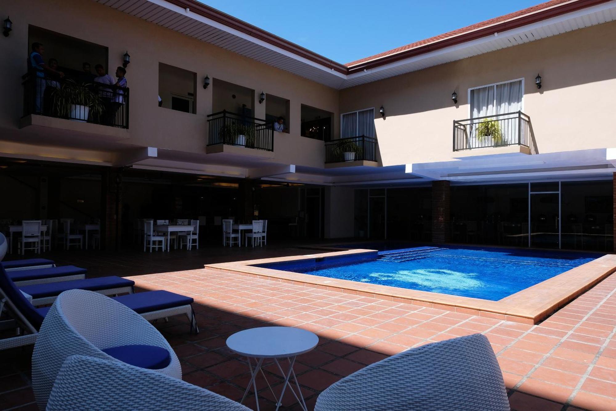 Hotel Dumaguete Dumaguete City Bagian luar foto