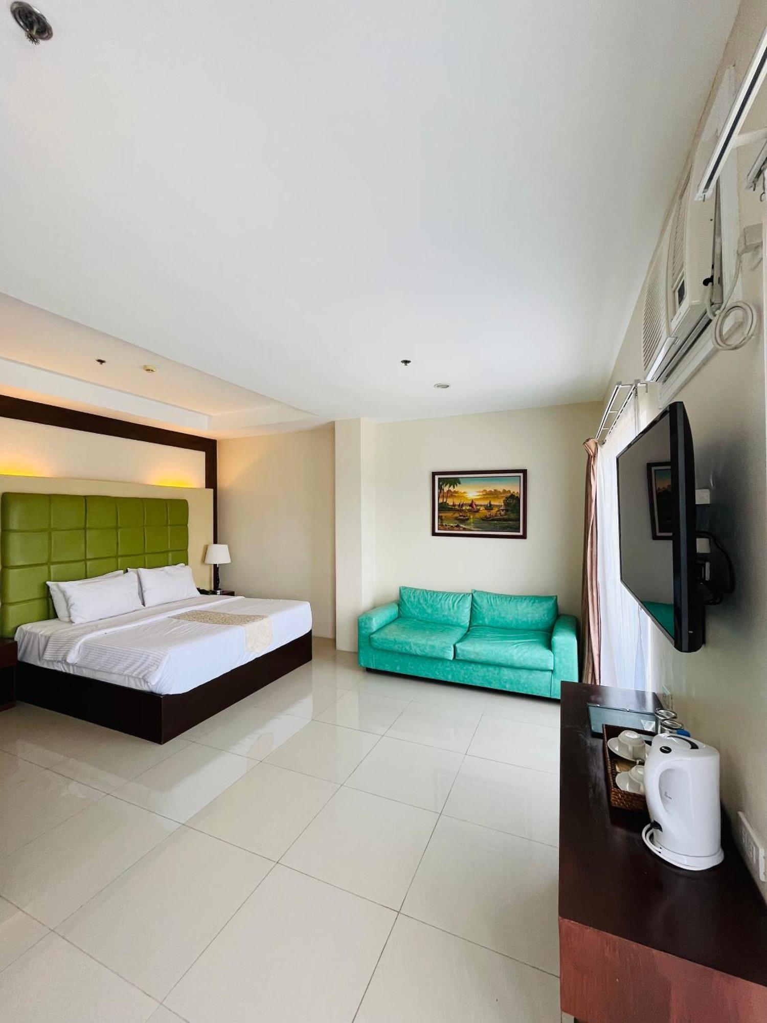Hotel Dumaguete Dumaguete City Bagian luar foto
